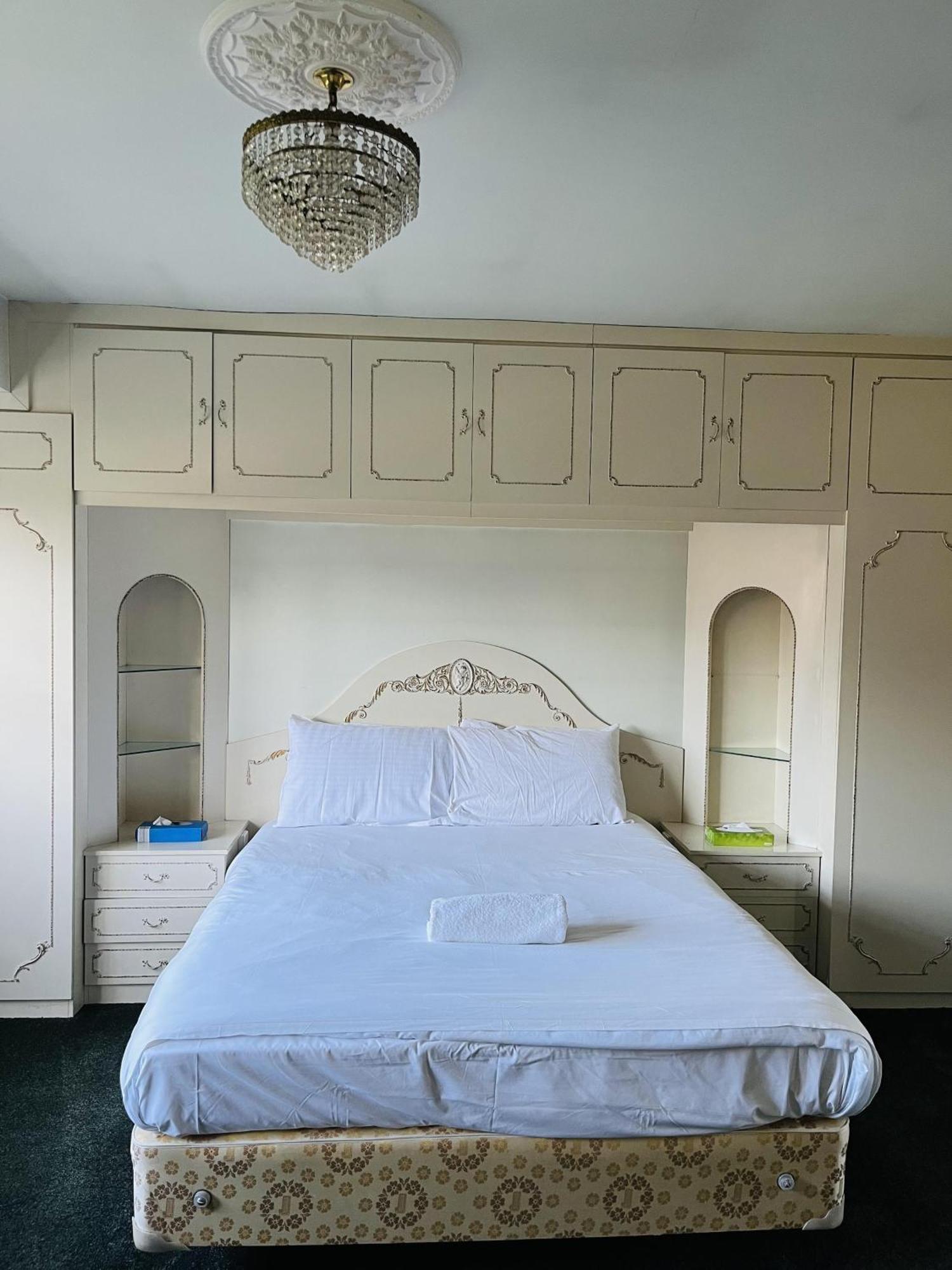 Unwind In Comfort At Cosy Caradus Free Parking Birmingham Buitenkant foto