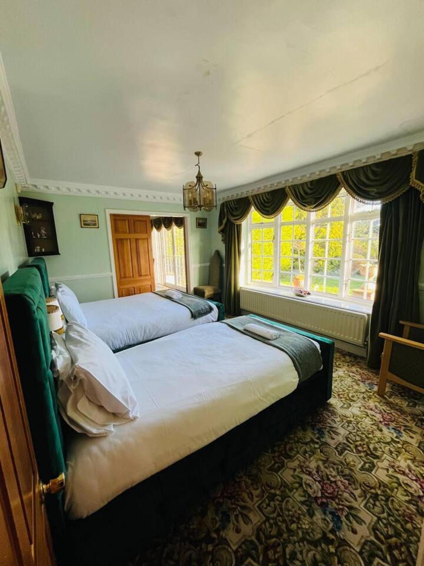 Unwind In Comfort At Cosy Caradus Free Parking Birmingham Buitenkant foto