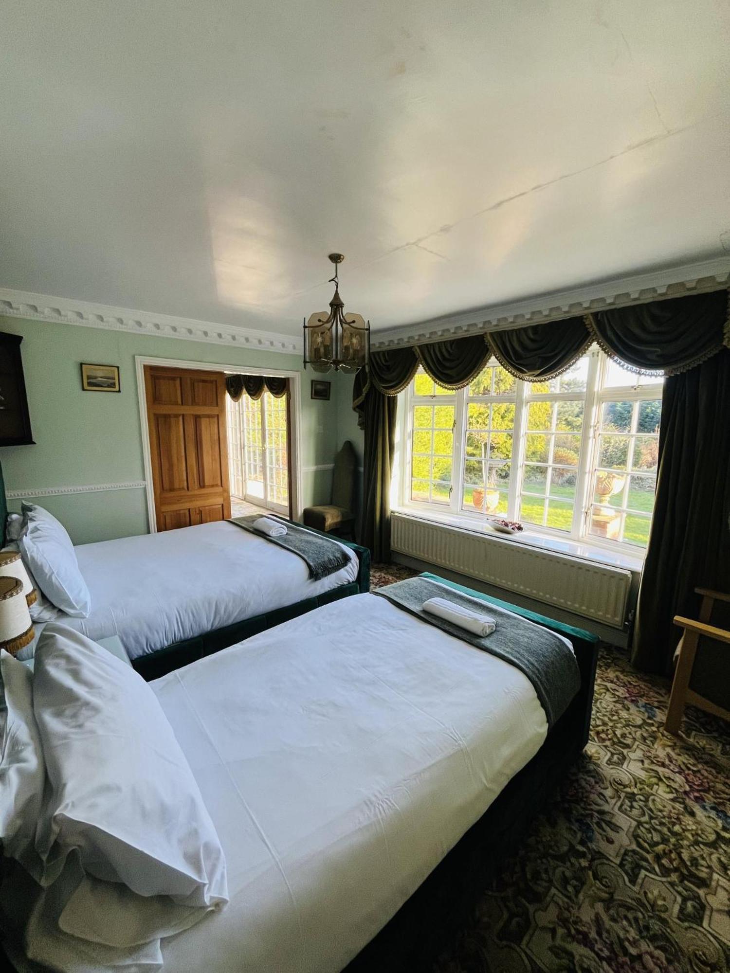 Unwind In Comfort At Cosy Caradus Free Parking Birmingham Buitenkant foto