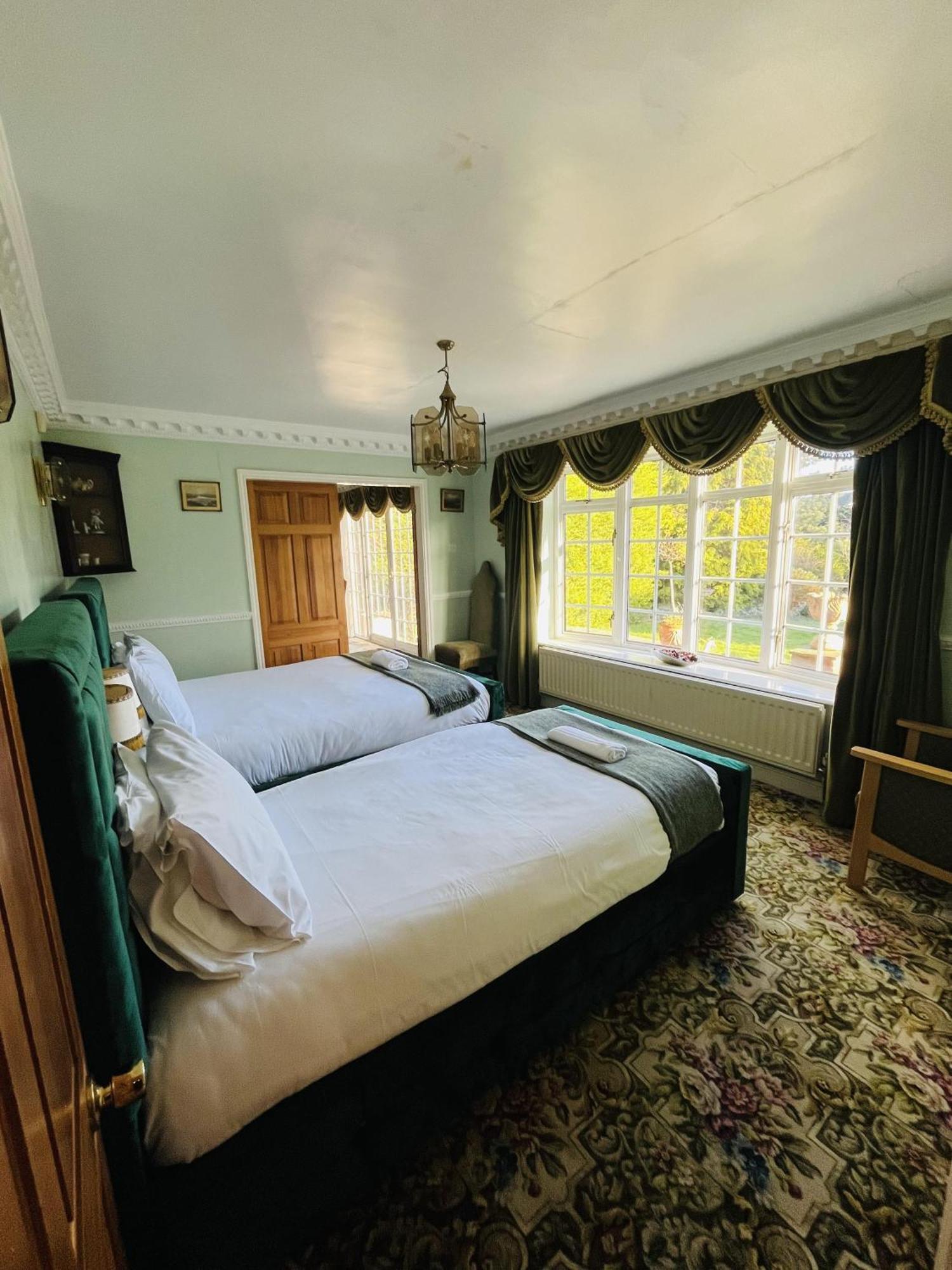 Unwind In Comfort At Cosy Caradus Free Parking Birmingham Buitenkant foto